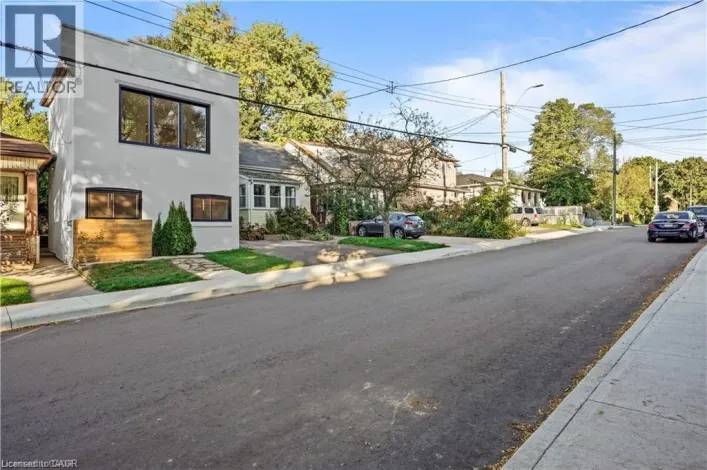 30 JONES Street Unit# 2, Hamilton