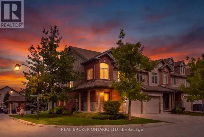 Row / Townhouse for rent: 30 KINGSBURY SQUARE, Guelph