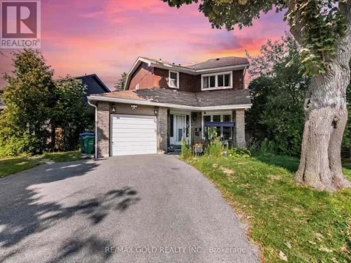30 LONGBOURNE CRESCENT, Brampton