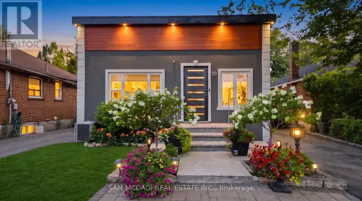 30 MAPLE AVENUE N, Mississauga