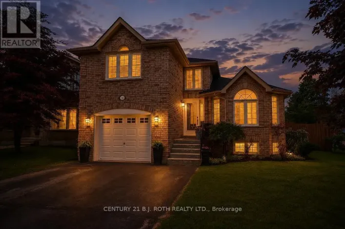 30 MCAVOY DRIVE, Barrie