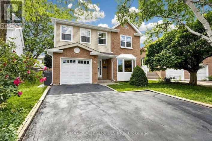 30 MCGILLIVARY CRESCENT, Brampton