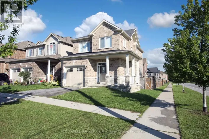 30 MOSES CRESCENT, Clarington