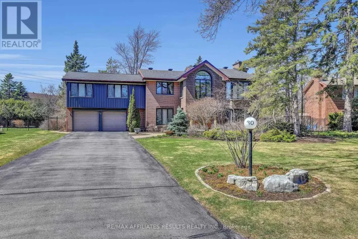 30 PENTLAND CRESCENT, Ottawa
