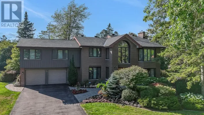 30 PENTLAND CRESCENT, Ottawa