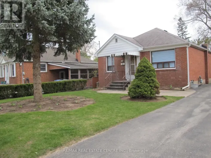 30 PINE AVENUE N, Mississauga
