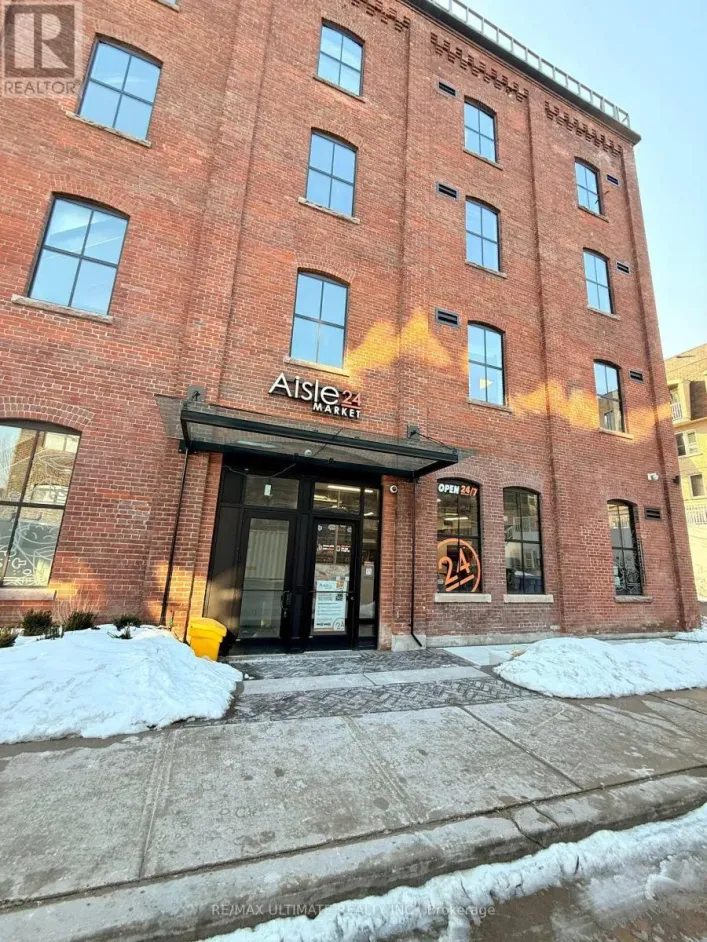 30 POWERHOUSE STREET, Toronto