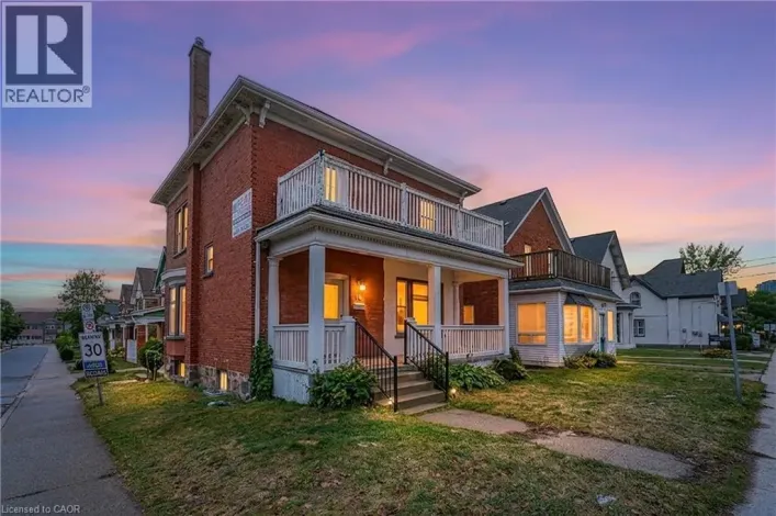 30 REGINA Street N, Waterloo