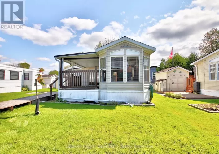 30 STARBOARD - 77719 BLUEWATER HIGHWAY, Bluewater