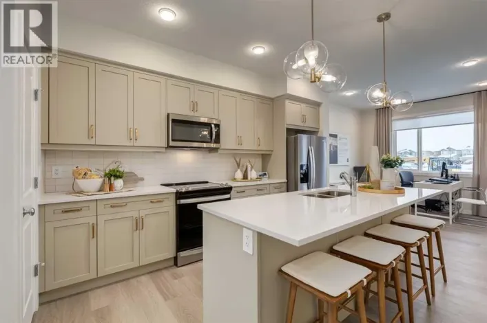 30 Starling Boulevard NW, Calgary