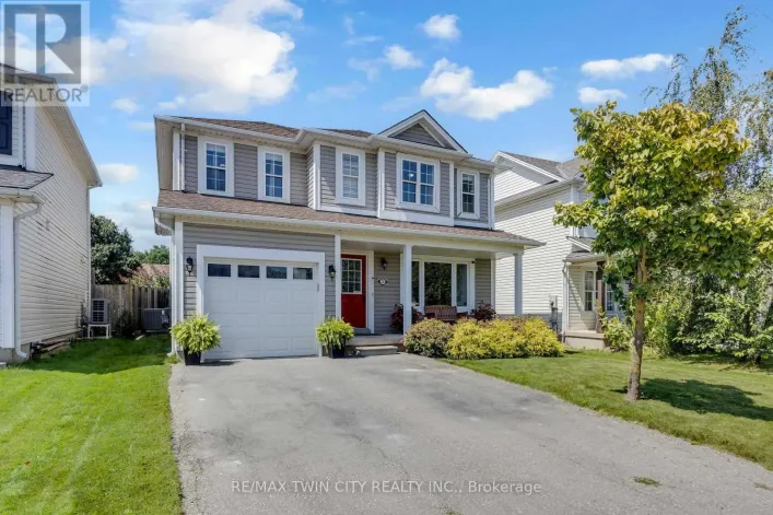 30 STOWE TERRACE, Brantford
