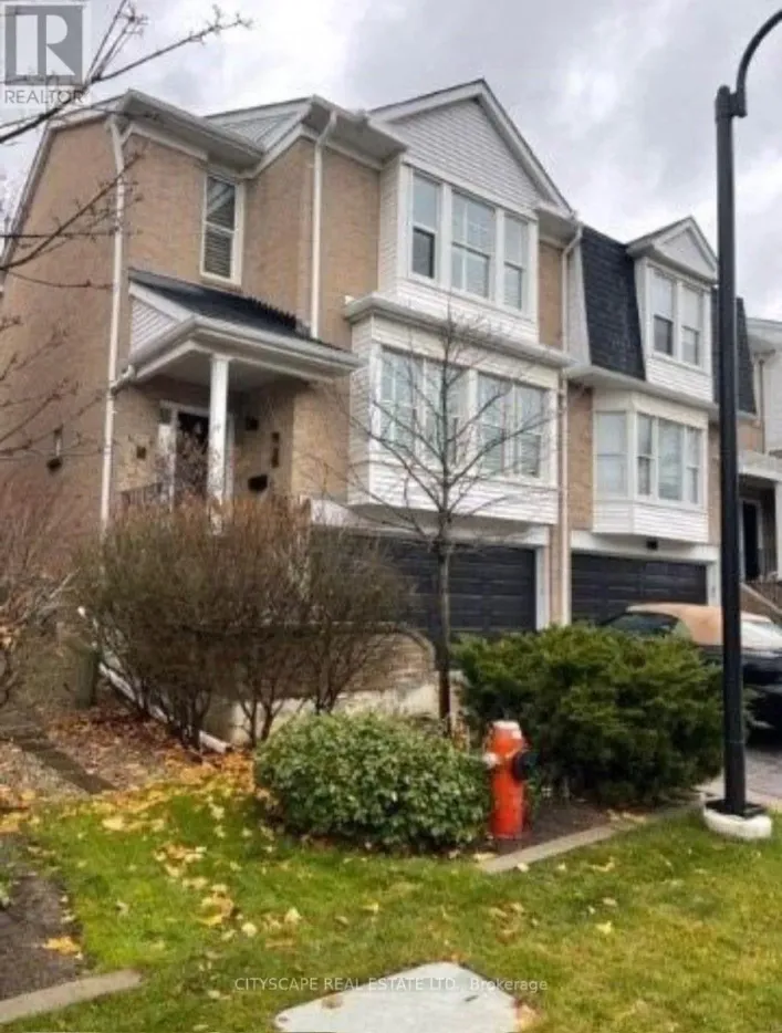 30 TAMARACK CIRCLE, Toronto