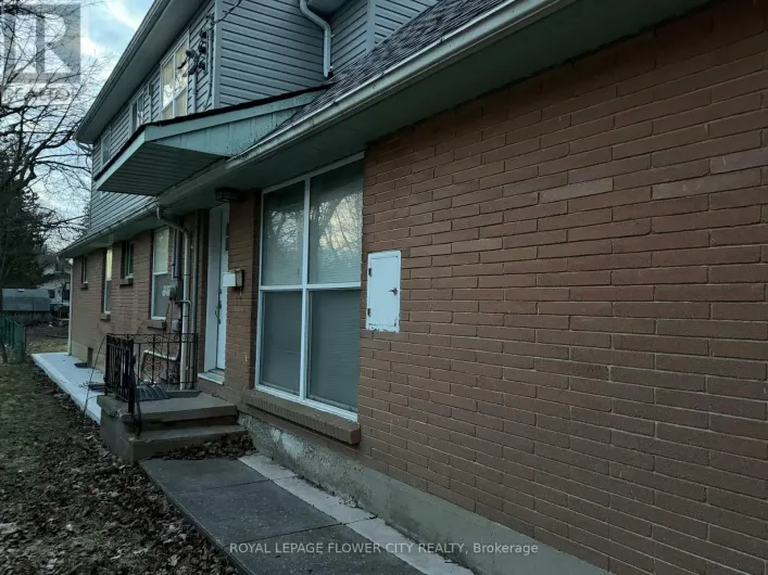30 WOODWARD AVENUE, London North