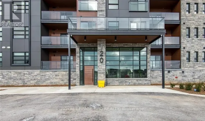 300 - 120 SUMMERSIDES BOULEVARD, Pelham