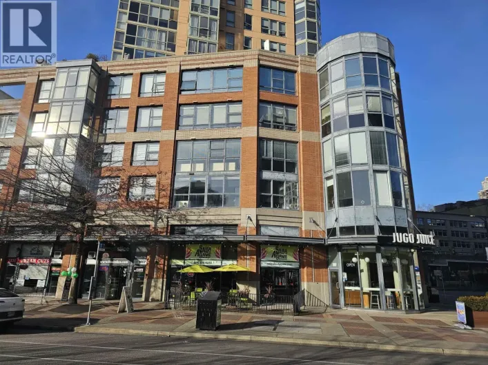 300 1207 PACIFIC BOULEVARD, Vancouver