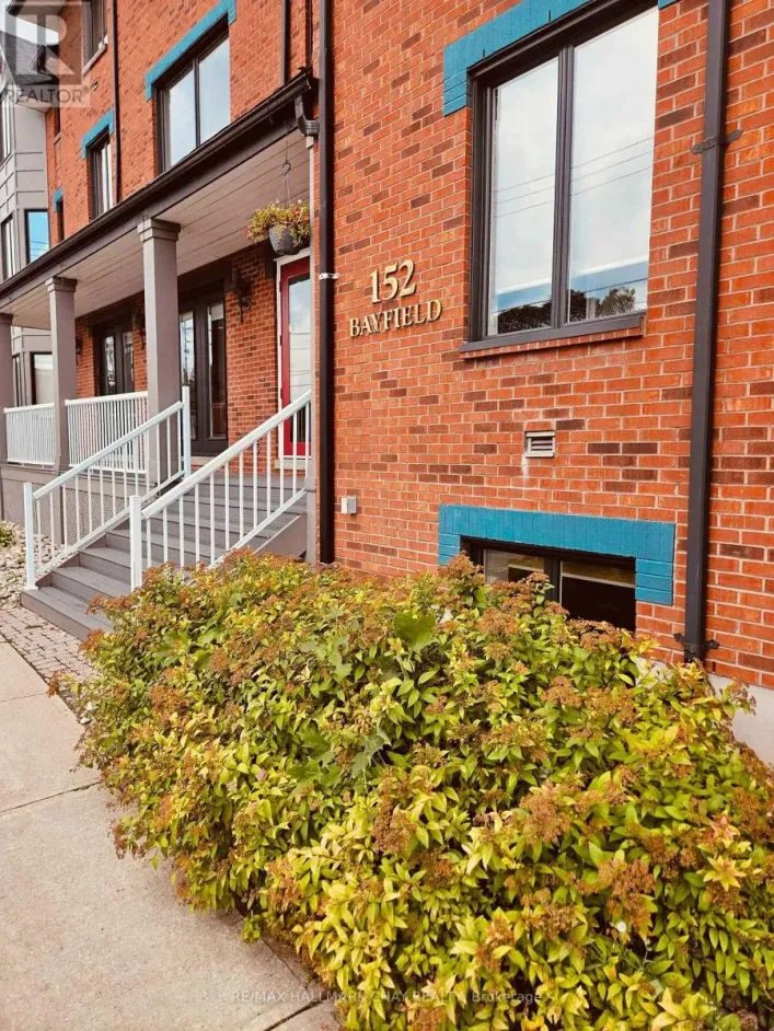 300 - 152 BAYFIELD STREET, Barrie