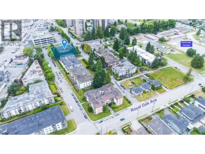 300 6388 MARLBOROUGH AVENUE, Burnaby