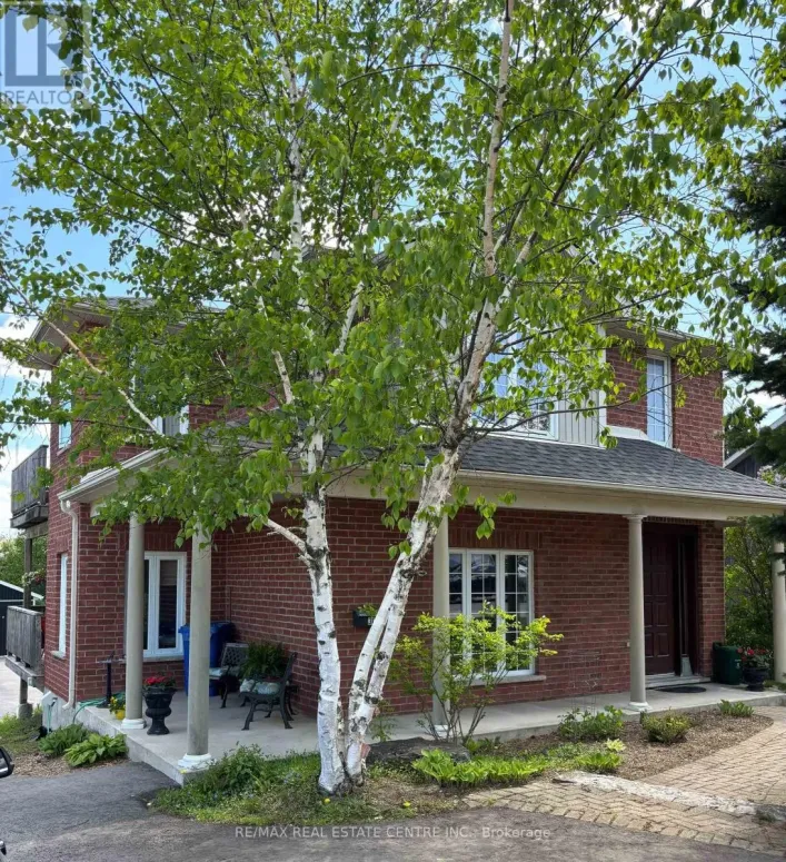 300 A BROADWAY, Orangeville