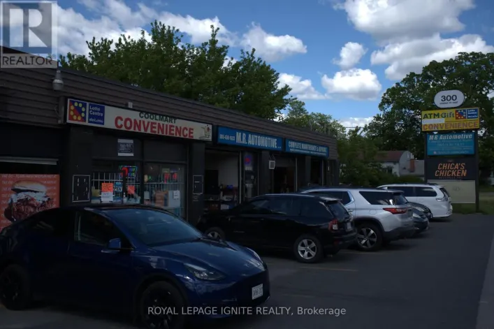 300 DUNDAS STREET E, Whitby