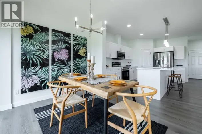 300 Edgefield Close, Strathmore