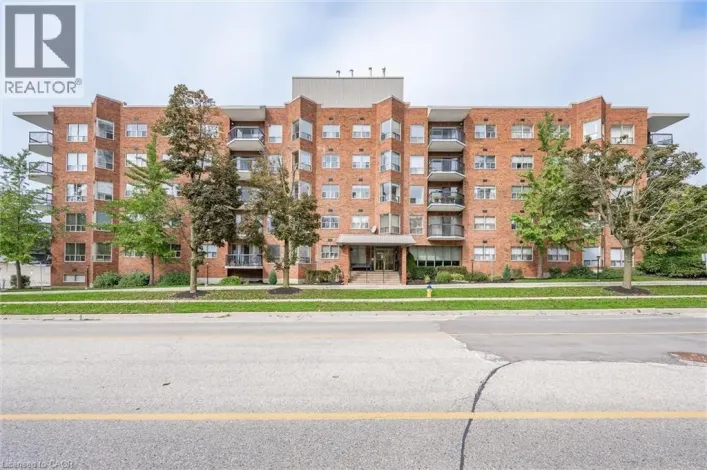 300 KEATS Way Unit# 504, Waterloo