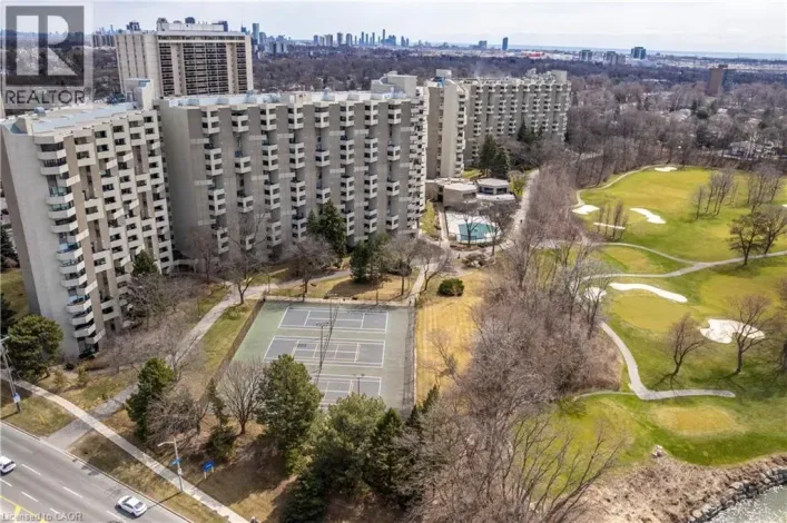 300 MILL Road Unit# C34, Etobicoke