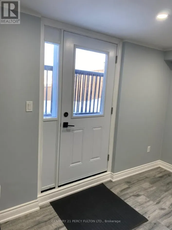 300 MILLER PARK AVENUE, Bradford West Gwillimbury