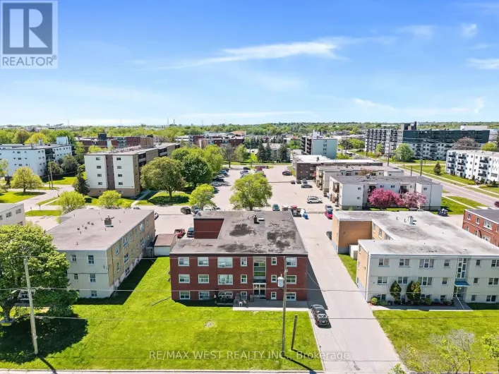 300 MONTRAVE AVENUE, Oshawa