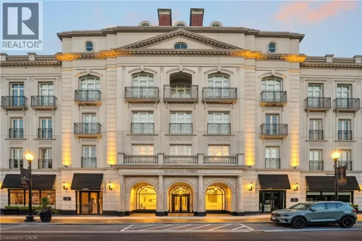 300 RANDALL Street Unit# PH1, Oakville