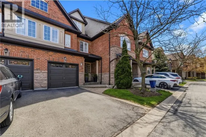300 RAVINEVIEW Way Unit# 16, Oakville