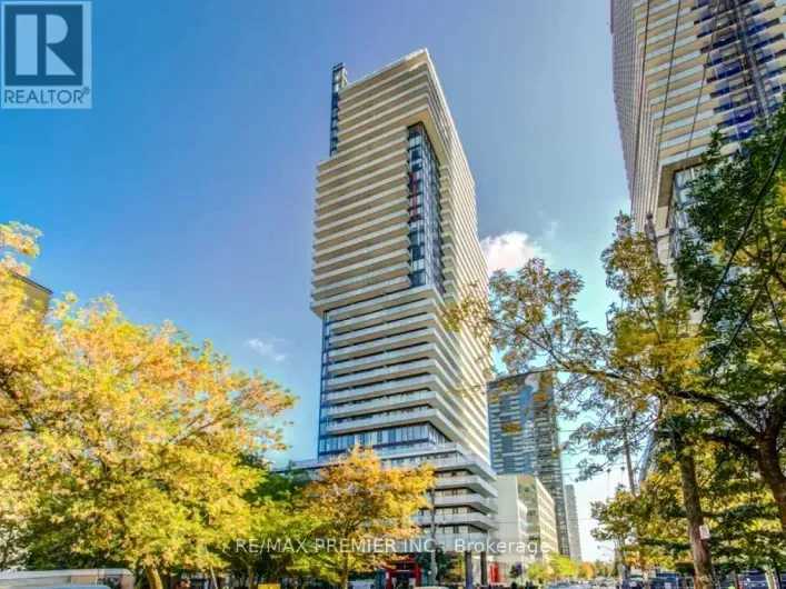 Apartment for rent: 3002 - 185 ROEHAMPTON AVENUE, Toronto