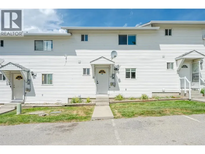 Row / Townhouse for sale: 3004 South Main Street Unit# 109, Penticton