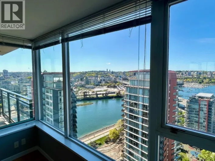 3005 33 SMITHE STREET, Vancouver