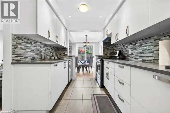 3008 PALMER Drive Unit# 8, Burlington