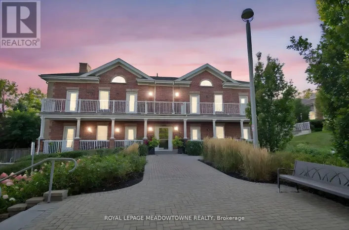 301 - 10360 ISLINGTON AVENUE, Vaughan