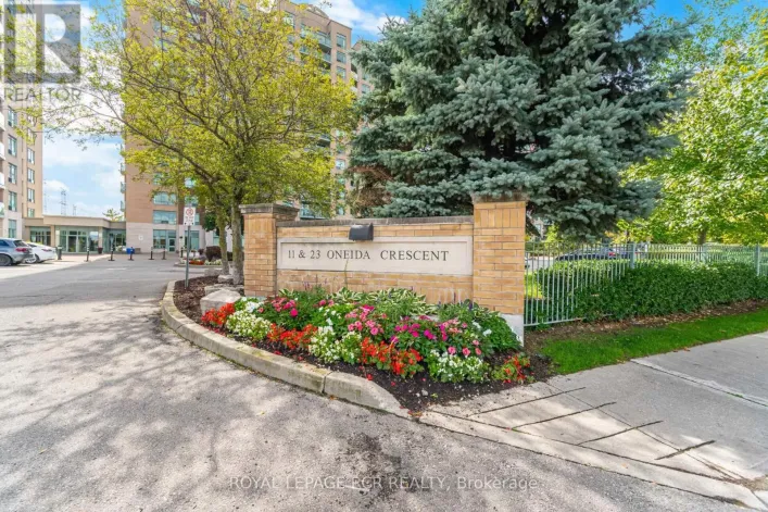 301 - 11 ONEIDA CRESCENT, Richmond Hill