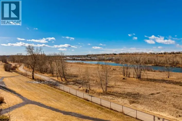 301, 131 Quarry Way SE, Calgary