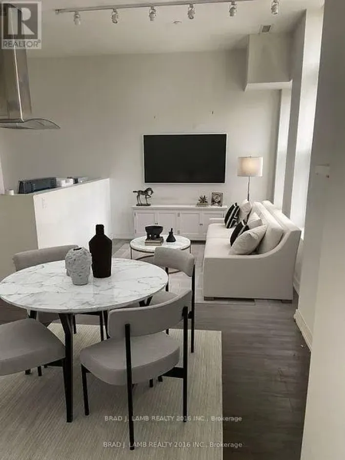 301 - 1496 QUEEN STREET W, Toronto