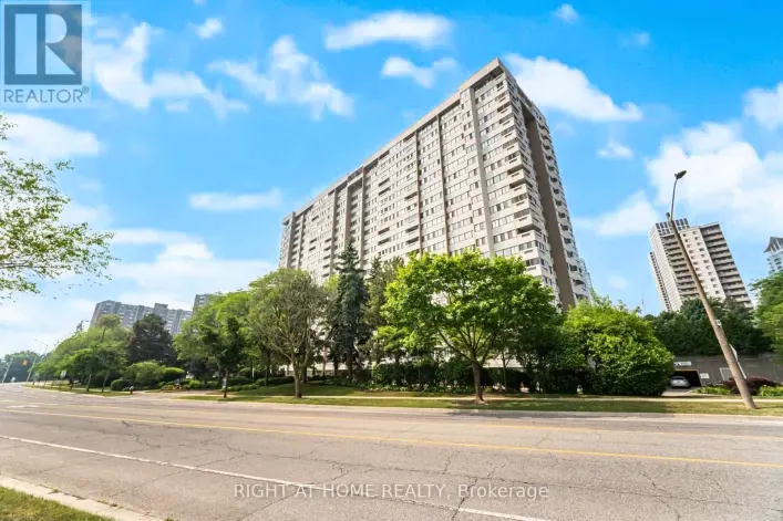 Apartment for sale: 301 - 1580 MISSISSAUGA VALLEY BOULEVARD, Mississauga