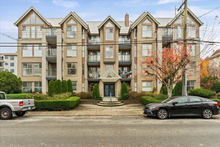 301 20237 54 AVENUE, Langley