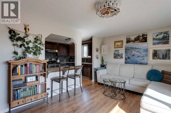 301, 2203 14 Street SW, Calgary
