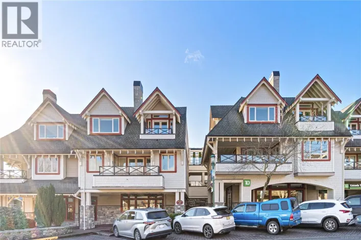 301 222 Second Ave, Qualicum Beach