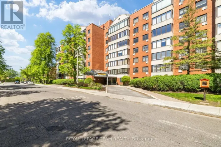 301 - 225 ALVIN ROAD, Ottawa