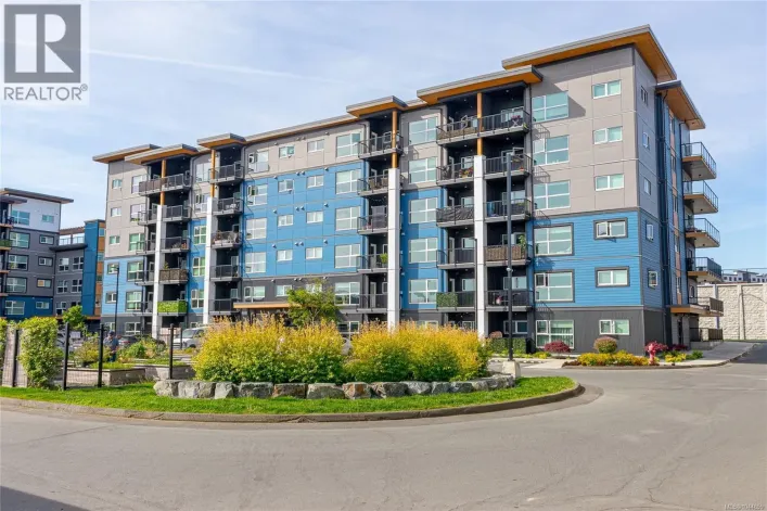 301 2465 Gateway Rd, Langford