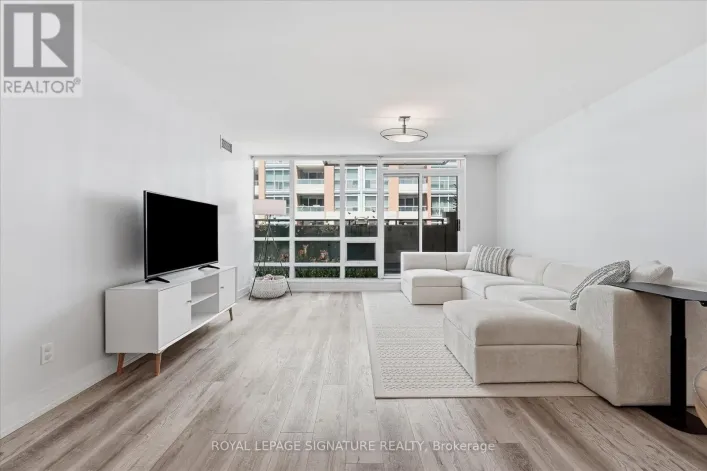 301 - 263 WELLINGTON STREET W, Toronto