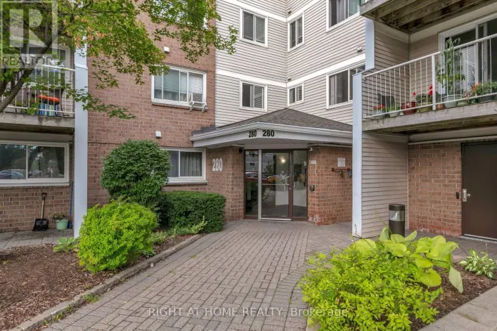301 - 280 BRITTANY DRIVE, Ottawa