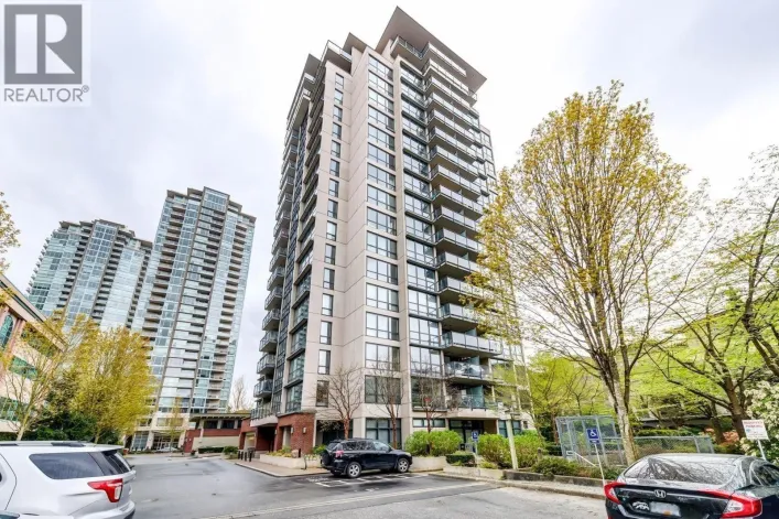 301 2959 GLEN DRIVE, Coquitlam