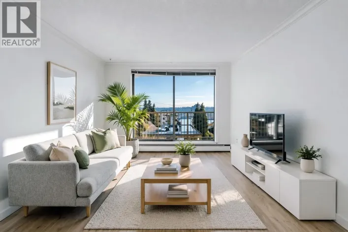 301 320 ROYAL AVENUE, New Westminster