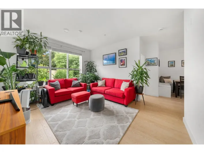301 3205 MOUNTAIN HIGHWAY, North Vancouver