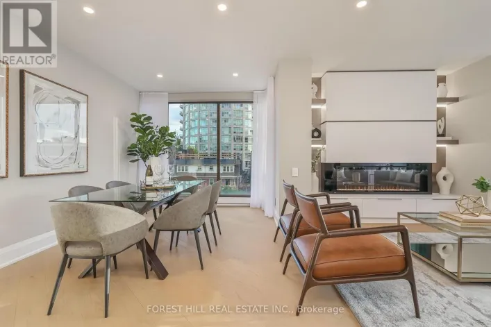 301 - 342 SPADINA ROAD, Toronto